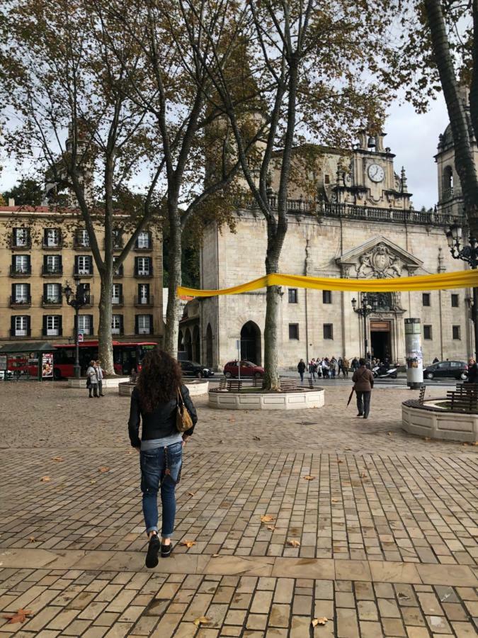 Apartamento minimalista en el corazón de Bilbao Bilbau Exterior foto
